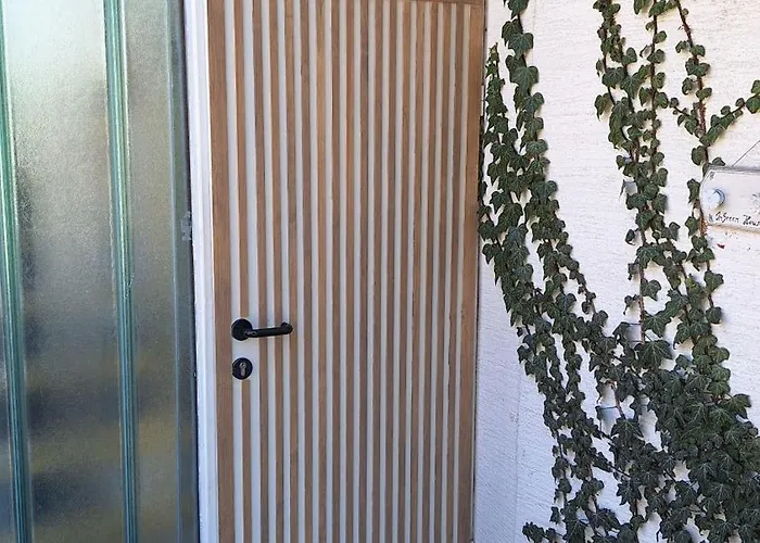 Ingreen House Apartment *